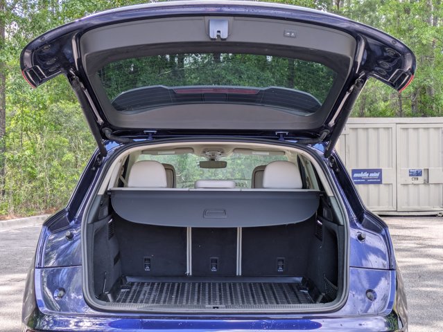 Used 2023 Audi Q5 2.0T Premium w/ Convenience Package image 6