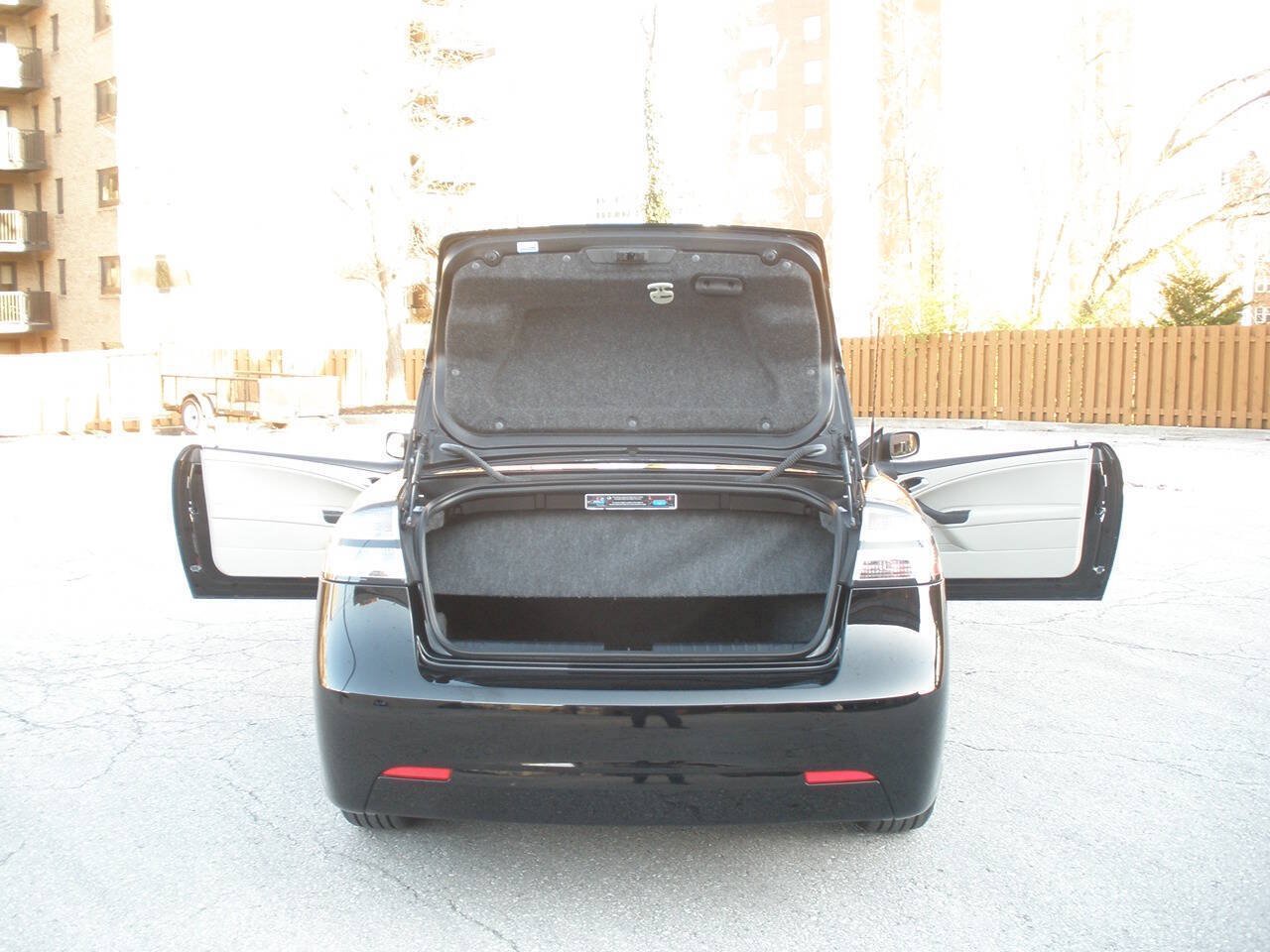 Used 2009 Saab 9-3 2.0T w/ Cold Weather Package FWD image 21