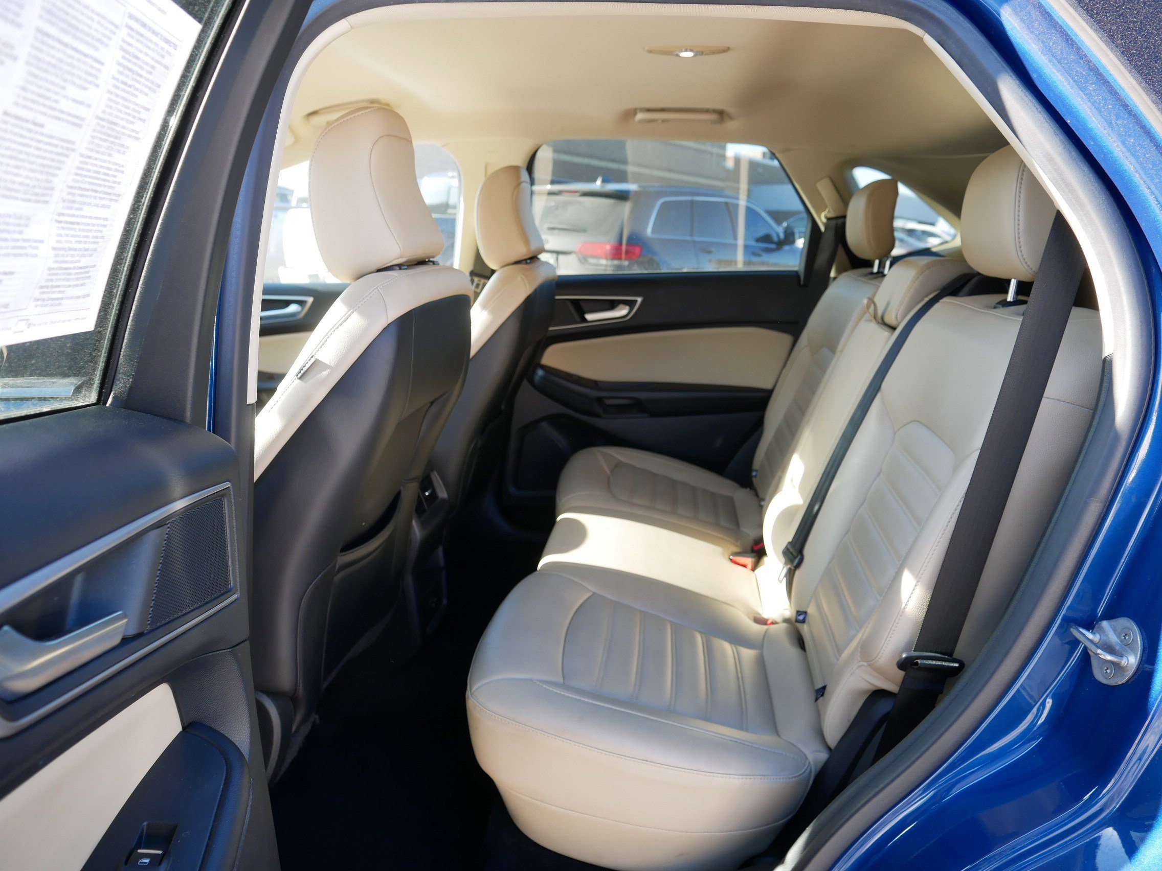 Used 2022 Ford Edge SEL image 35