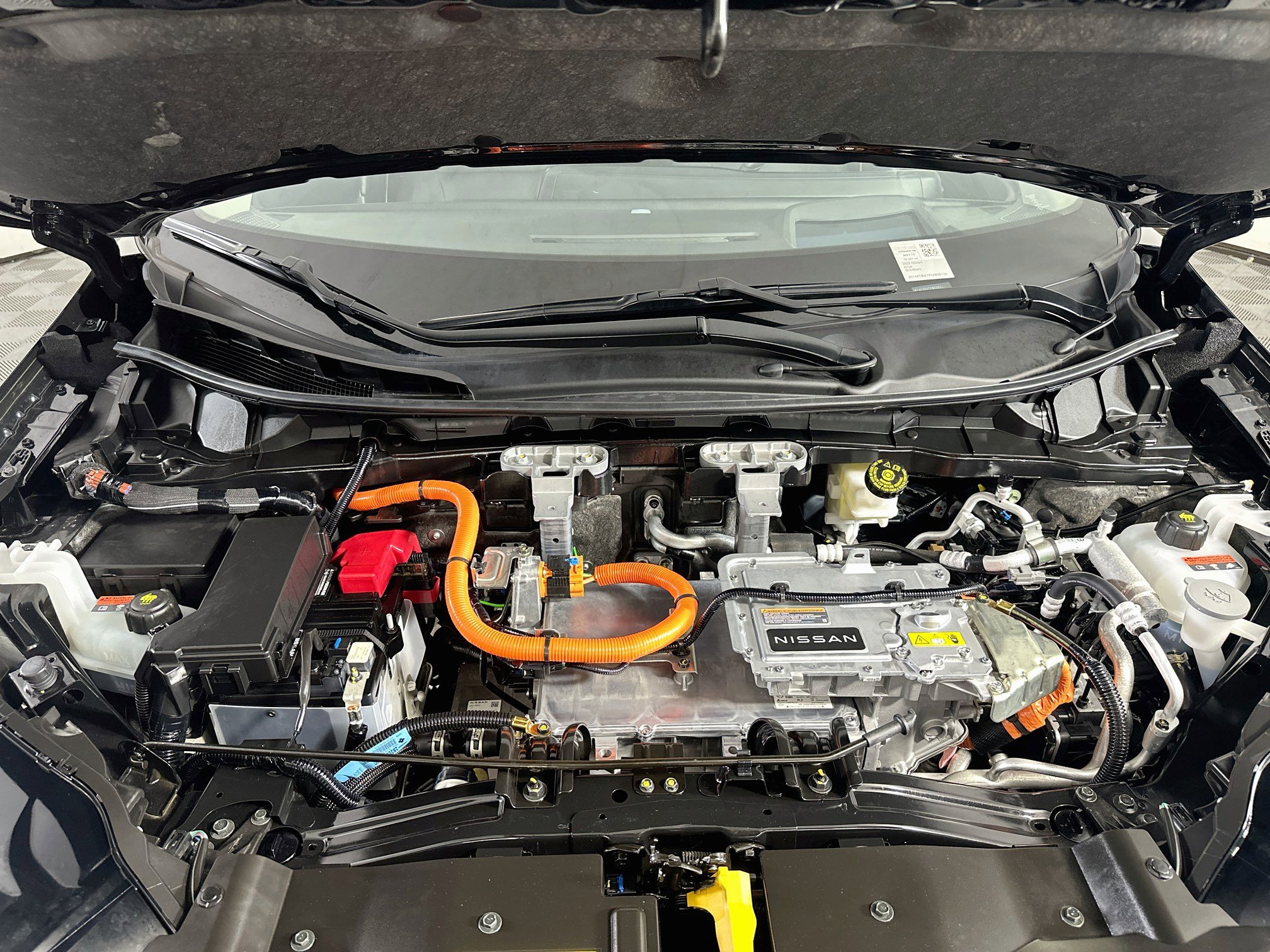 Used 2023 Nissan Ariya FWD image 34