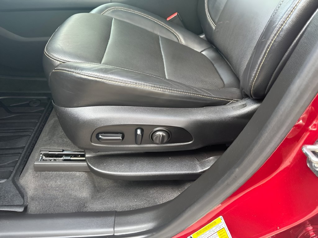 Used 2019 Chevrolet Traverse Premier w/ LPO, Floor Liner Package AWD/4WD image 11
