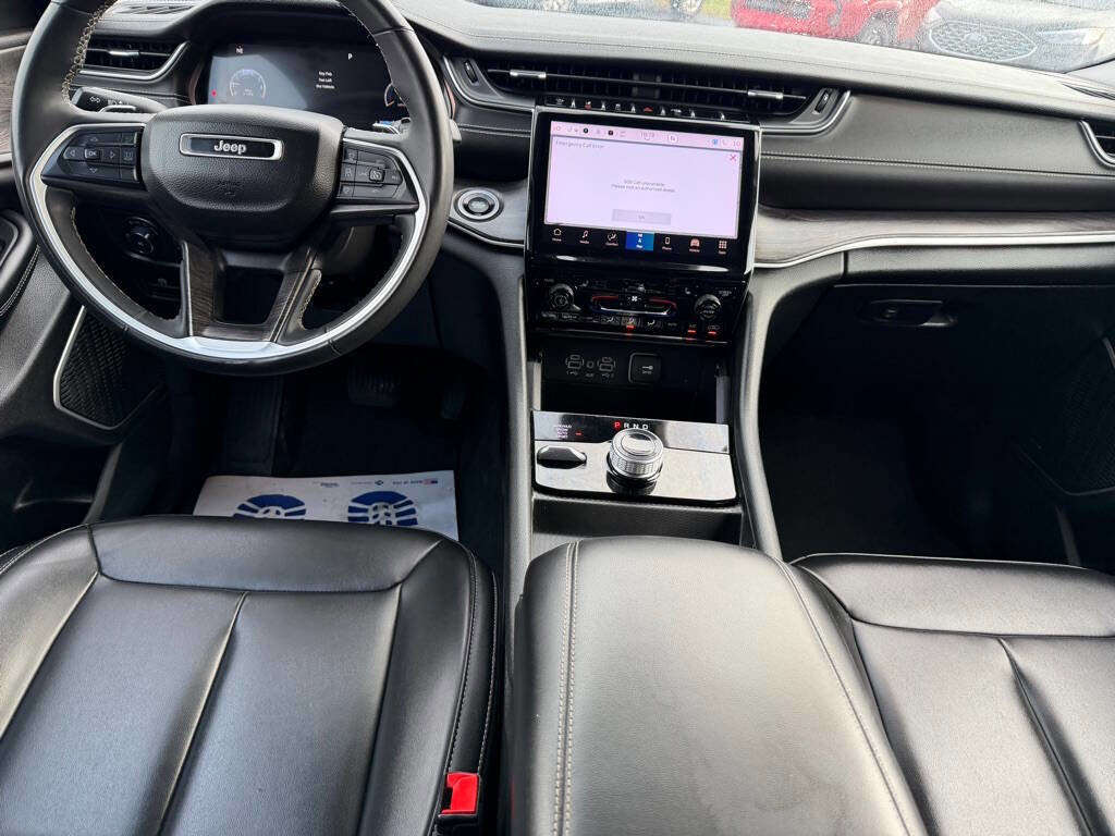 Used 2023 Jeep Grand Cherokee L Limited image 22