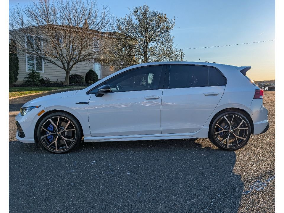 Used 2024 Volkswagen Golf R image 9