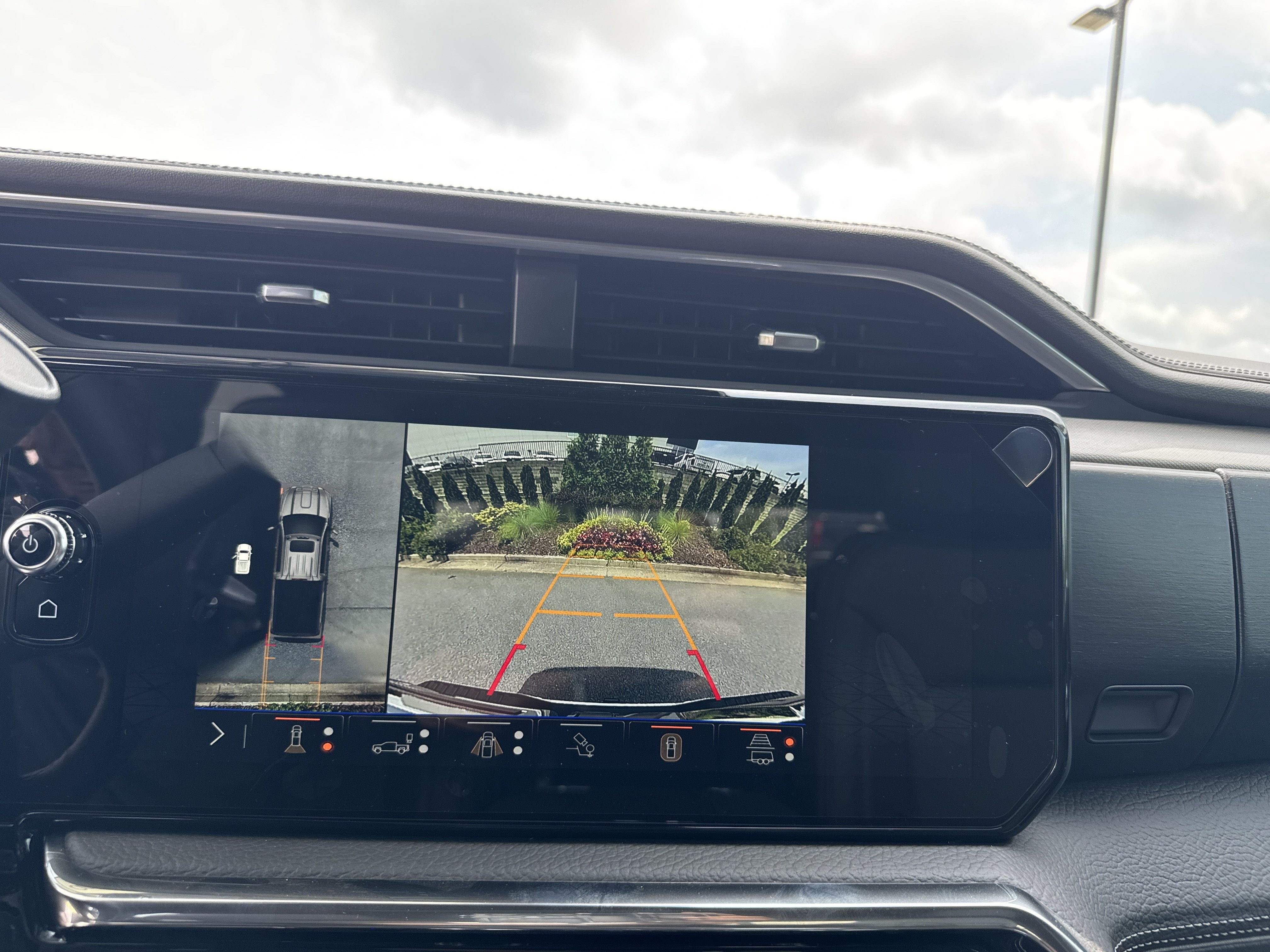 New 2026 GMC Sierra 2500 Denali w/ Denali Reserve Package AWD/4WD image 26