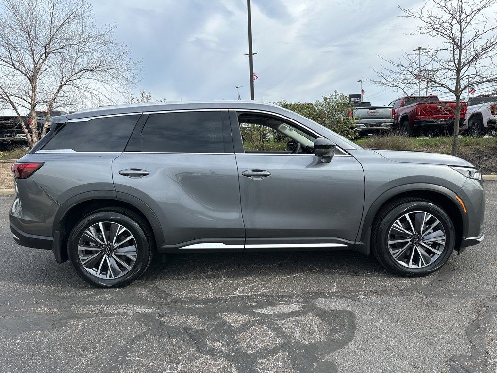 Certified 2026 INFINITI QX60 Luxe w/ Cargo Package AWD/4WD image 12
