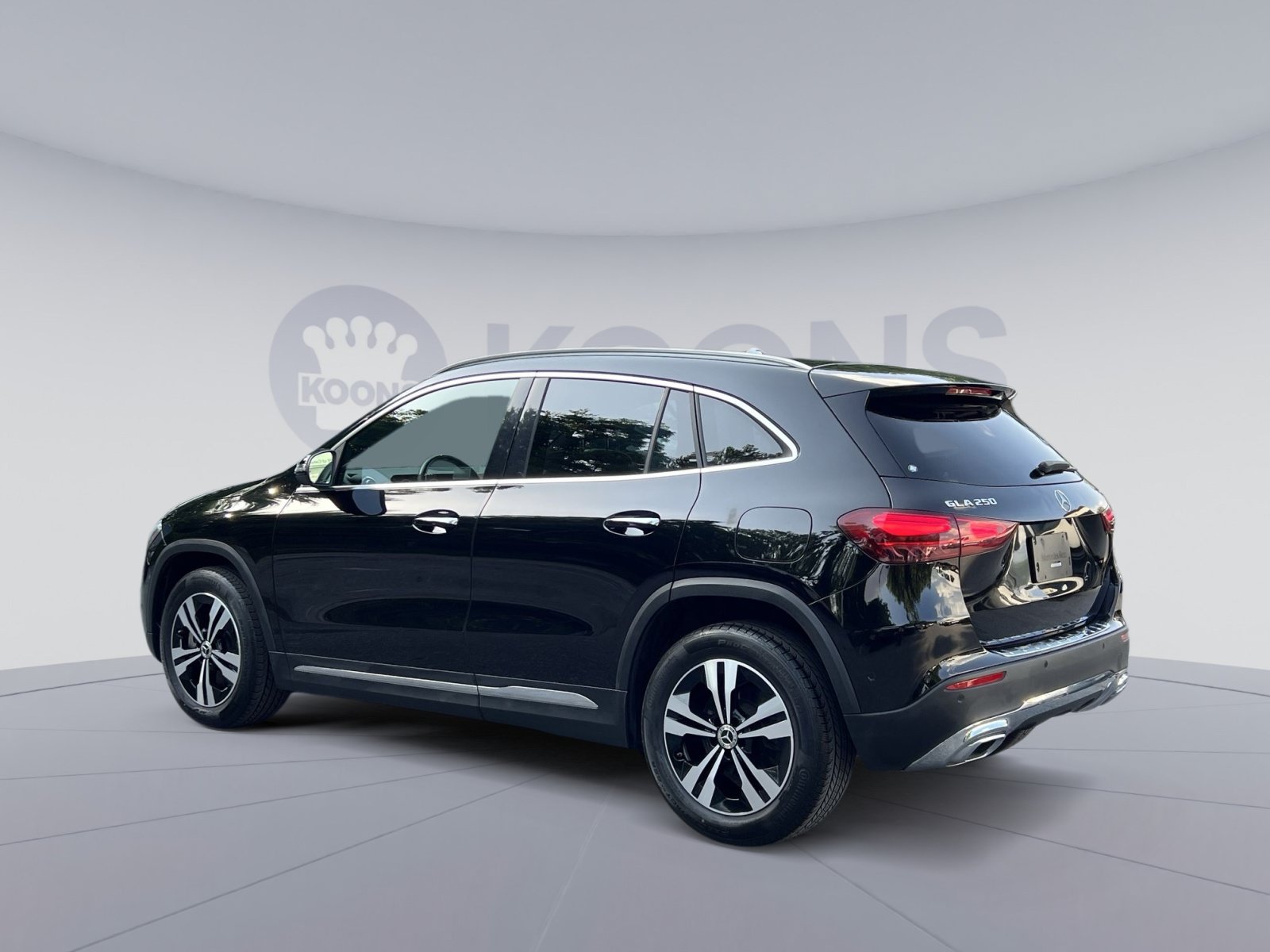 Used 2025 Mercedes-Benz GLA 250 4MATIC image 8