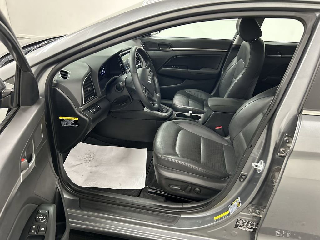 Used 2017 Hyundai Elantra Limited FWD image 9