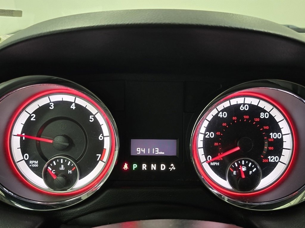 Used 2019 Dodge Grand Caravan SE w/ UConnect Hands-Free Group image 26