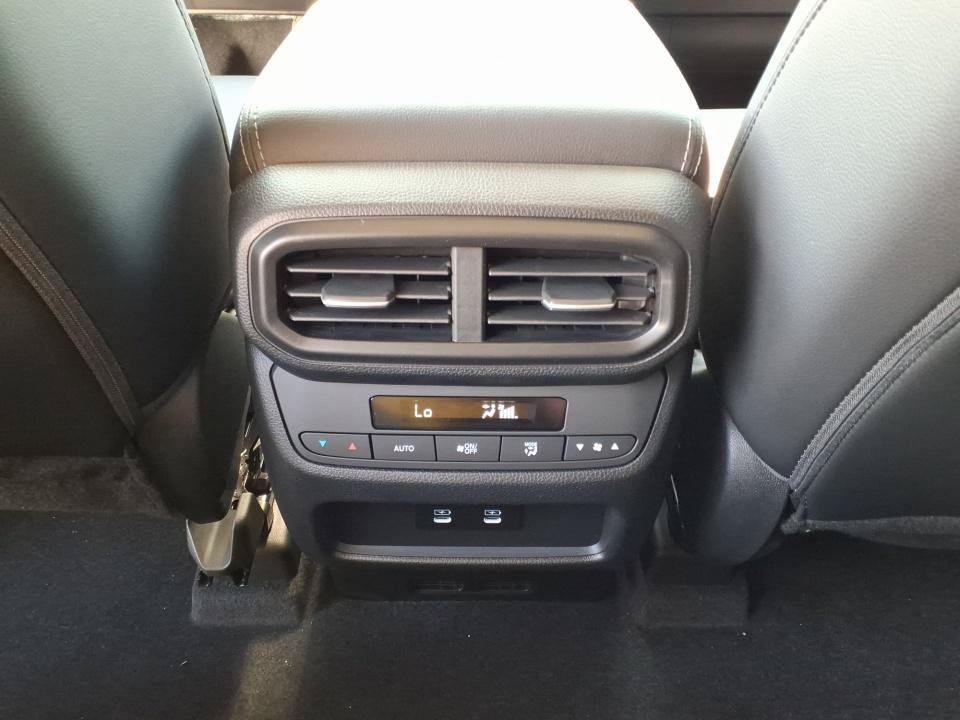 New 2026 Honda Pilot Black Edition image 9