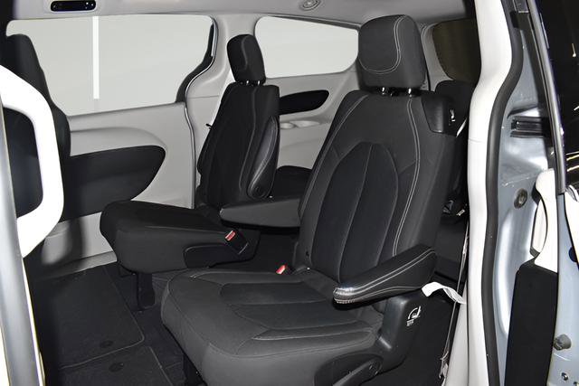 Used 2023 Chrysler Voyager LX FWD image 29