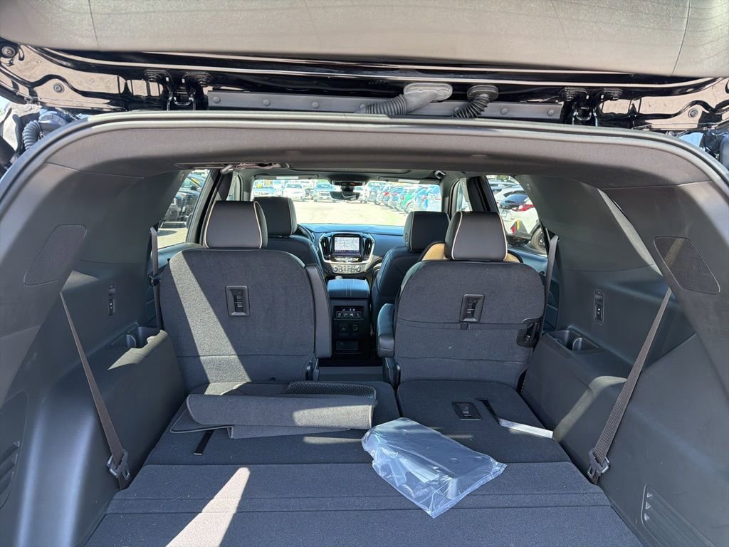 Used 2024 Chevrolet Traverse Premier w/ Redline Edition FWD image 10