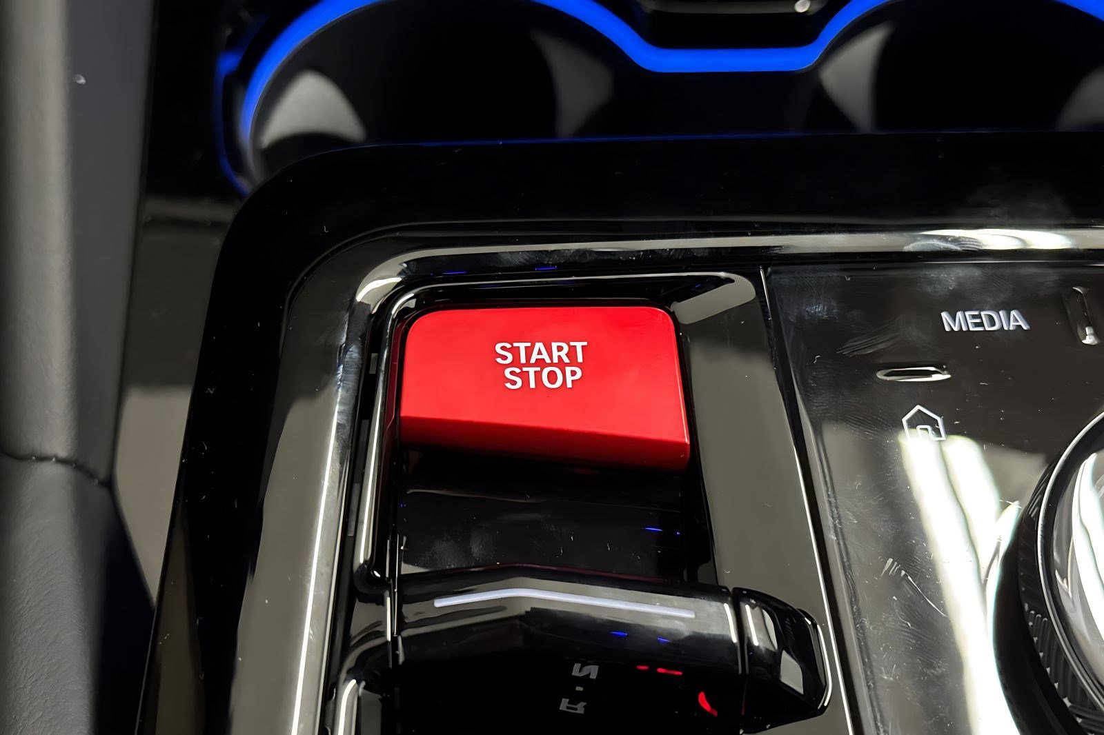 New 2026 BMW M5 w/ Carbon Package image 18