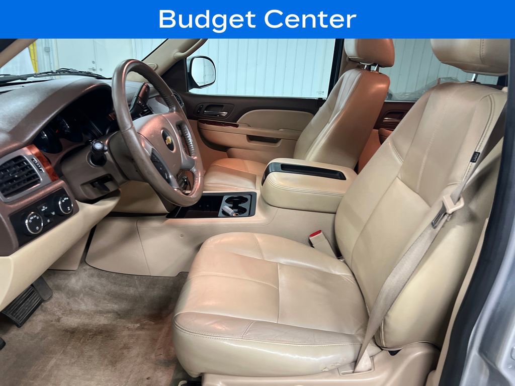 Used 2013 Chevrolet Tahoe LT w/ Luxury Package AWD/4WD image 12