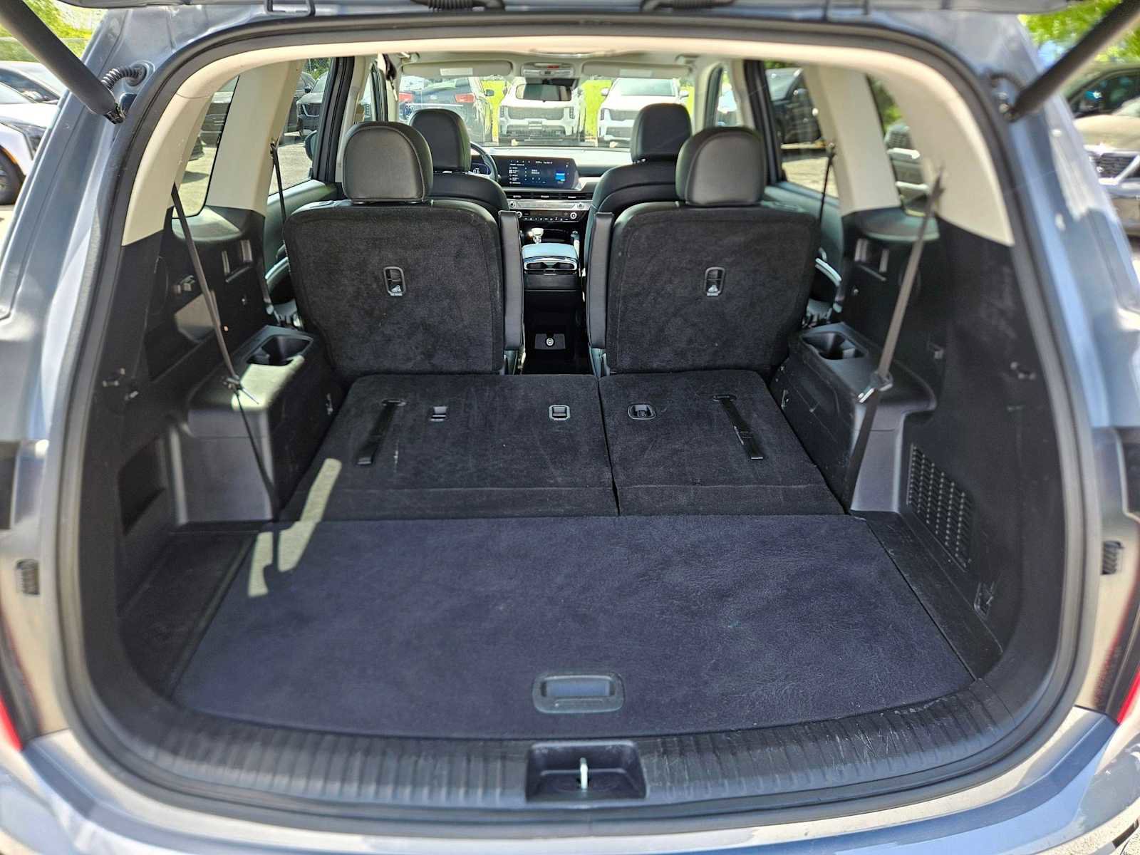 Used 2025 Kia Telluride S image 29