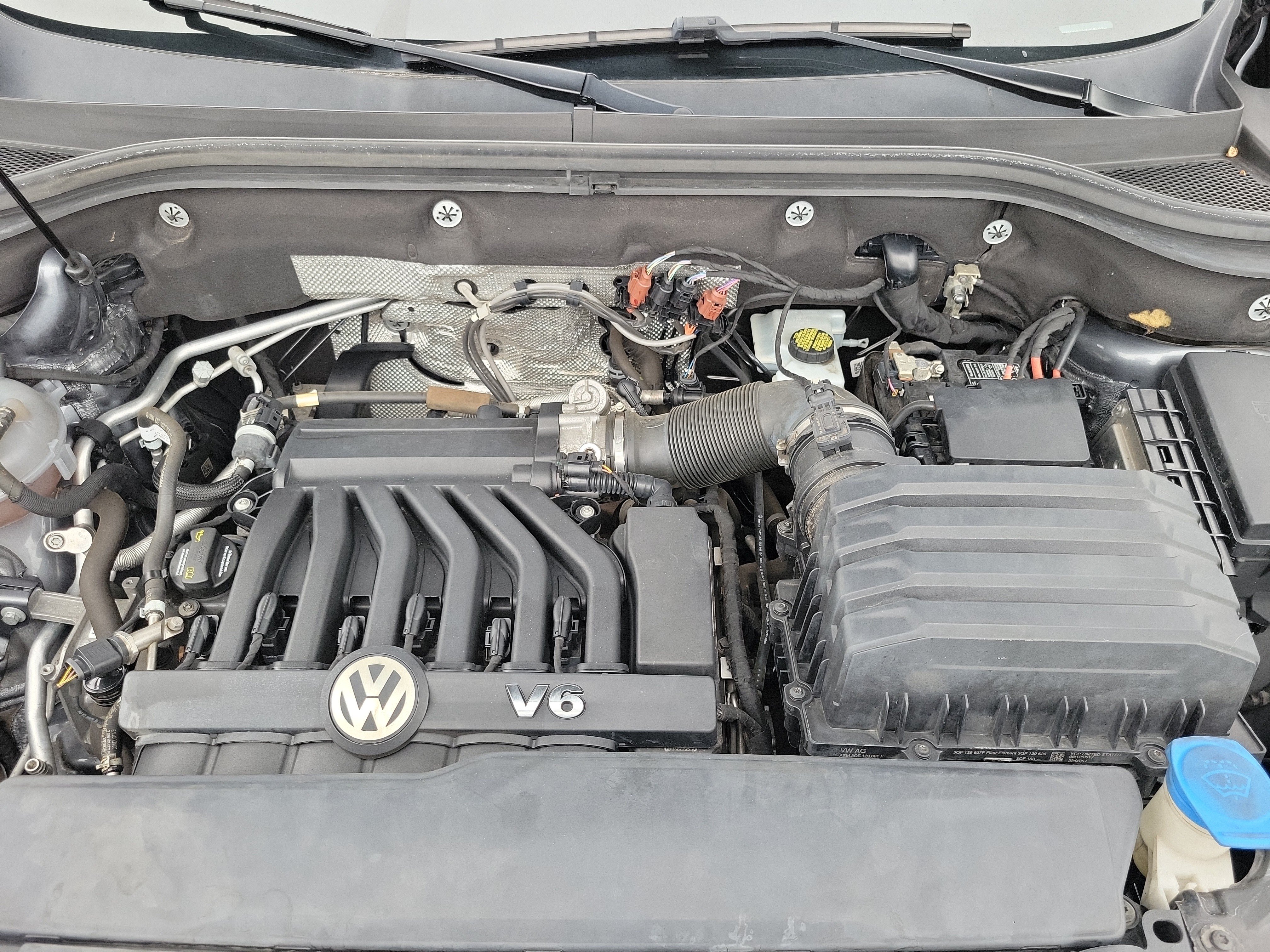 Used 2018 Volkswagen Atlas SE FWD image 24