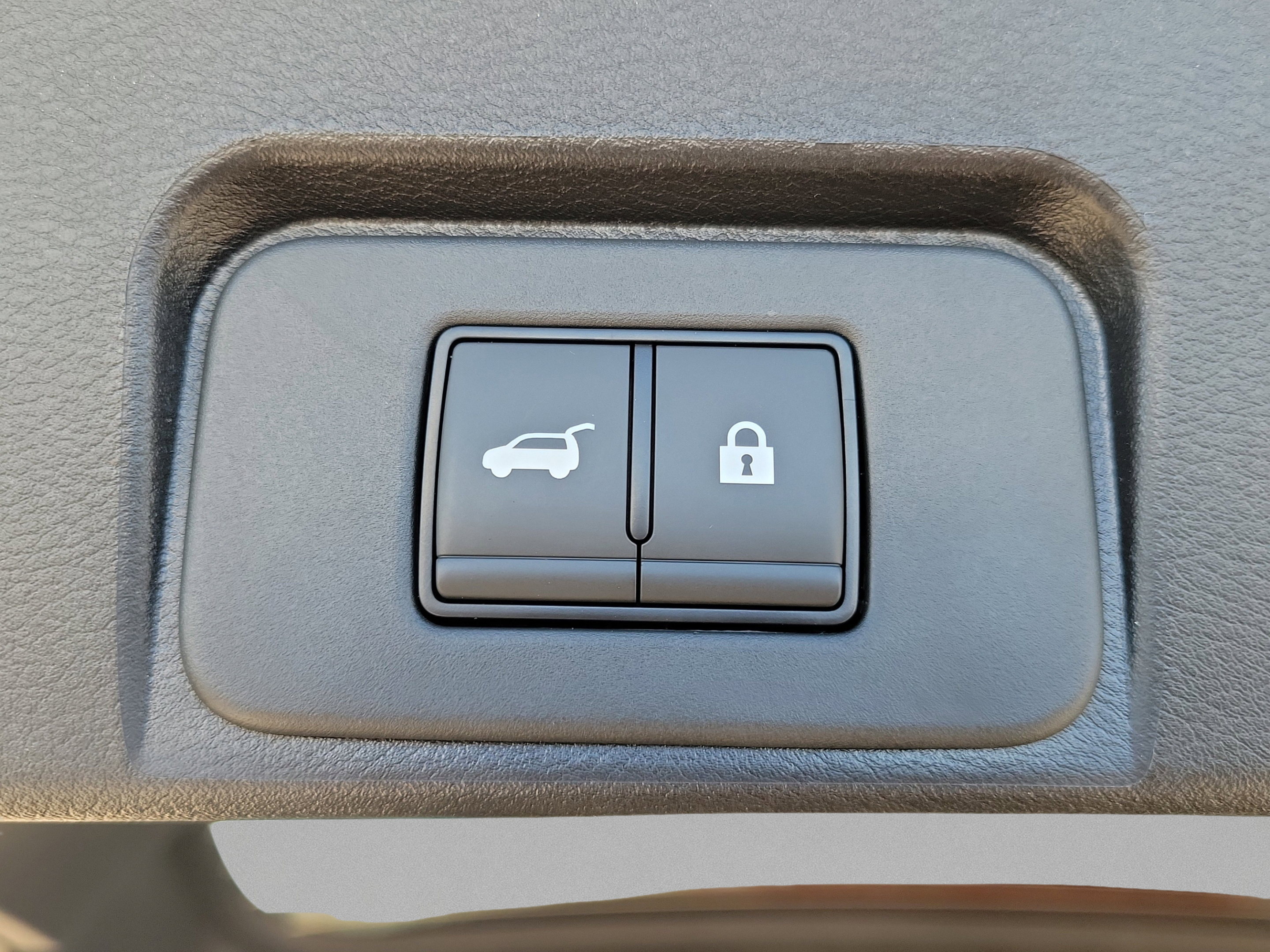 New 2026 Nissan Rogue SV w/ Rock Creek Premium Package AWD/4WD image 9