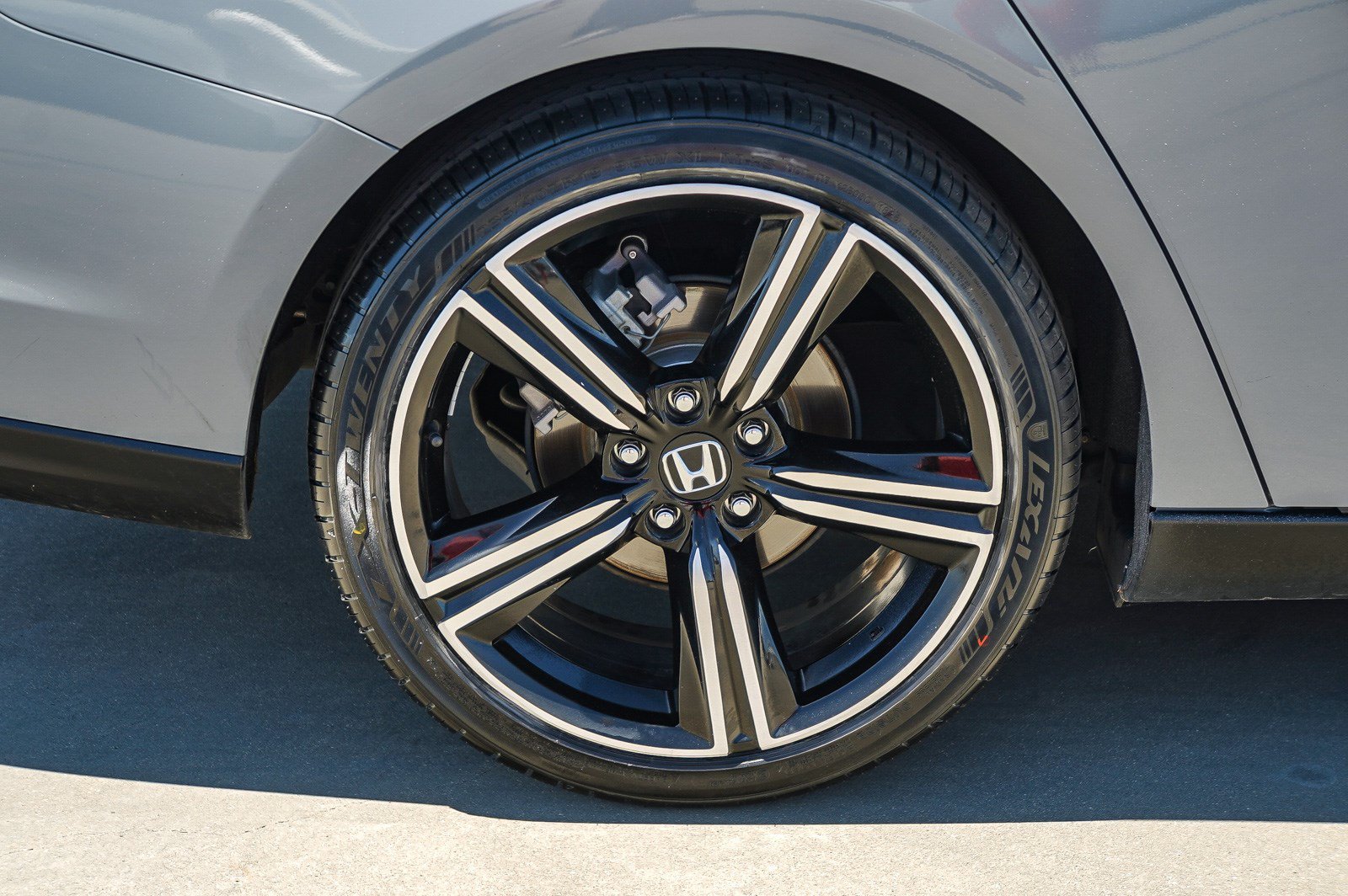 Used 2024 Honda Accord Sport image 12