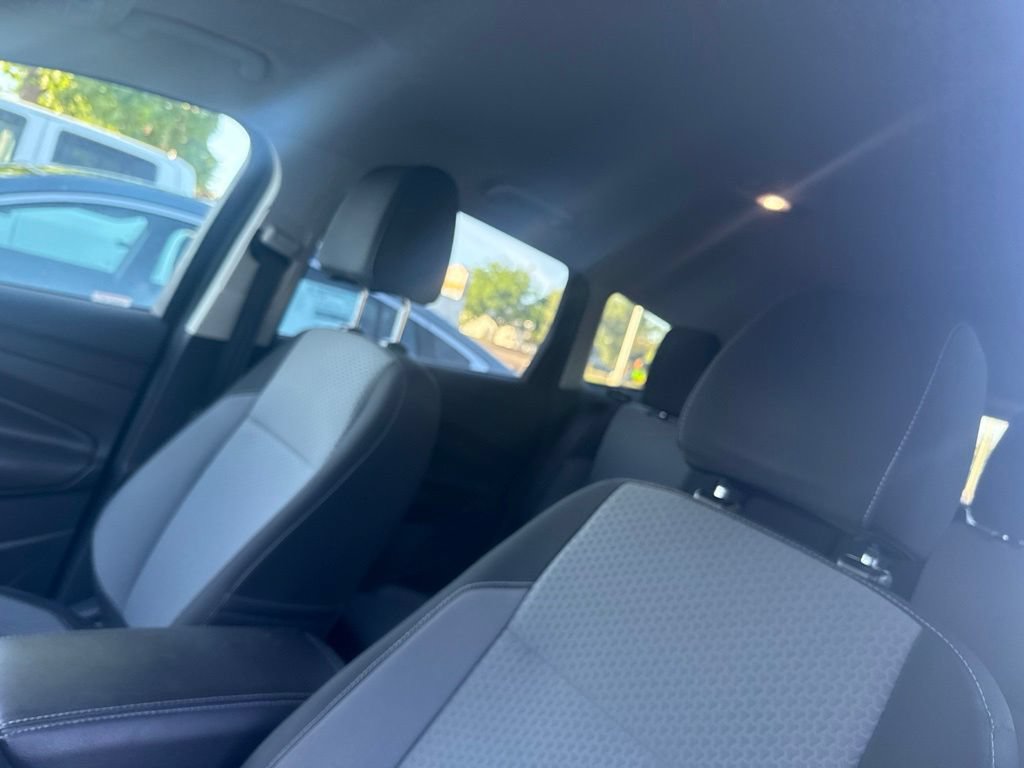 Used 2017 Ford Escape SE w/ Equipment Group 201A AWD/4WD image 11