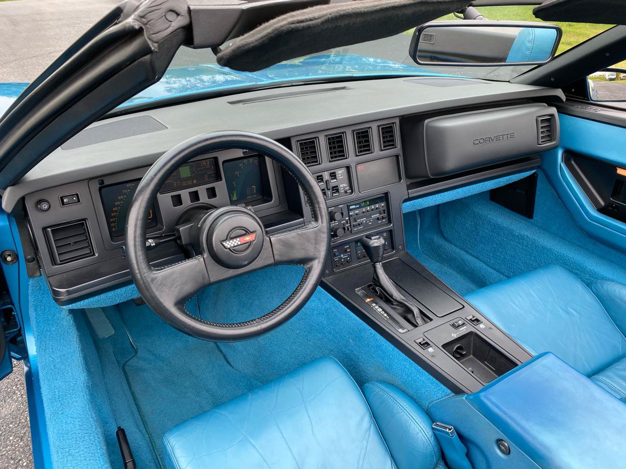 Used 1989 Chevrolet Corvette Convertible RWD image 17