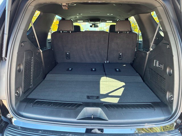 Used 2025 Chevrolet Tahoe LT w/ Comfort Package AWD/4WD image 7