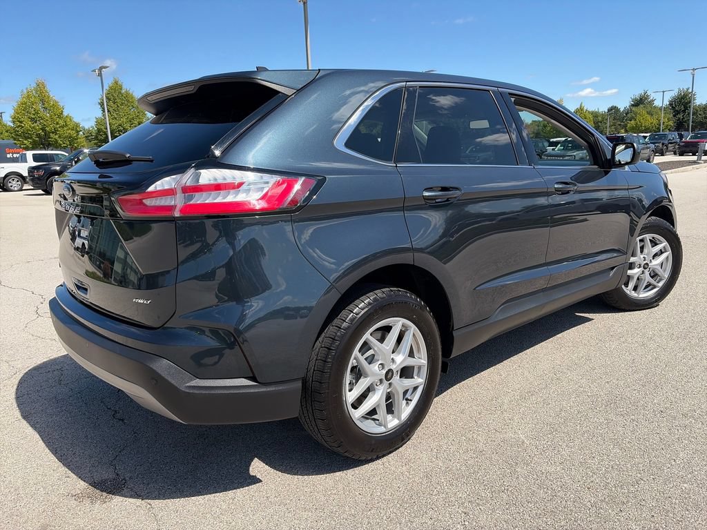 Used 2024 Ford Edge SEL w/ Convenience Package AWD/4WD image 7