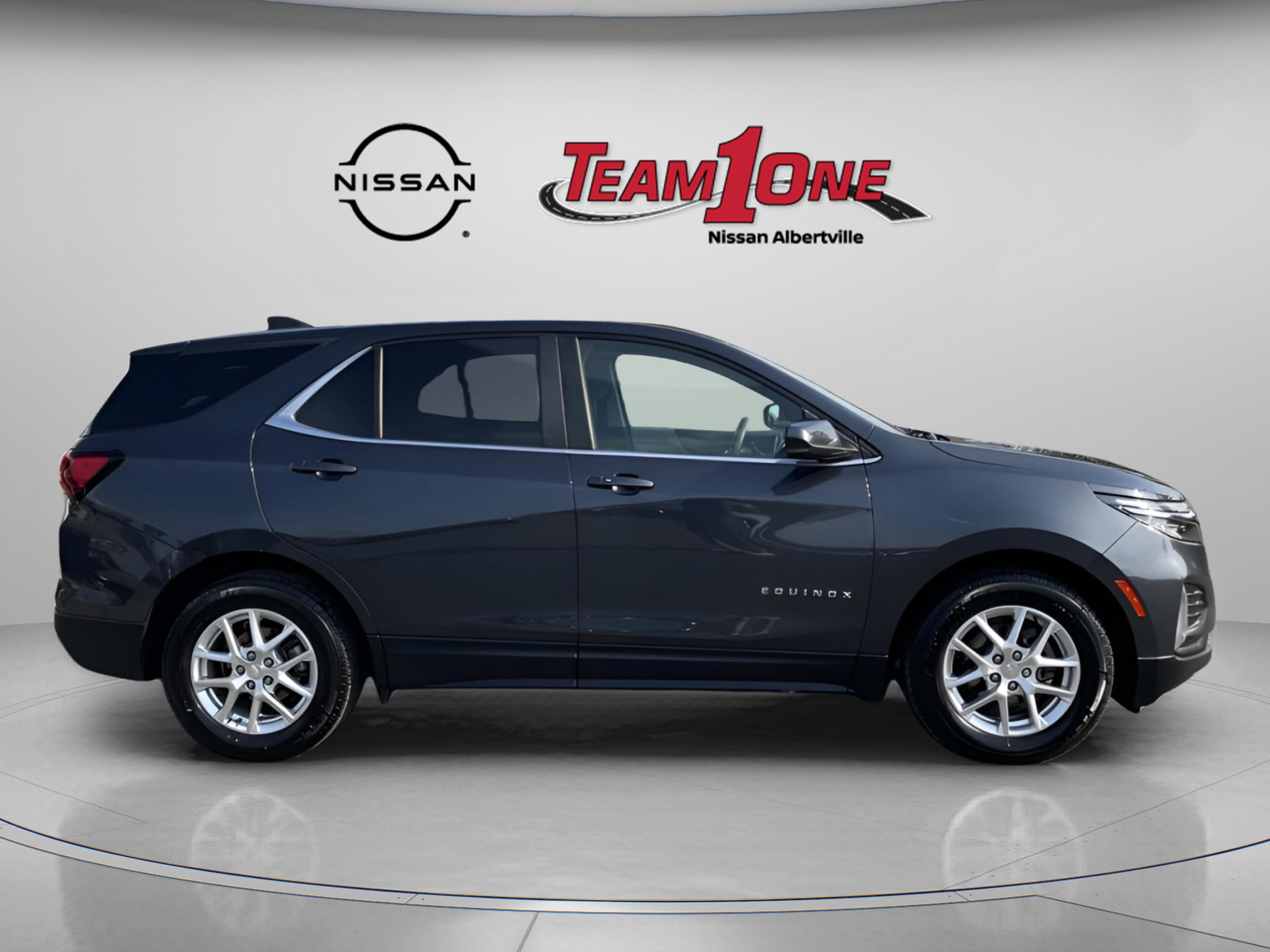 Used 2023 Chevrolet Equinox LT image 8