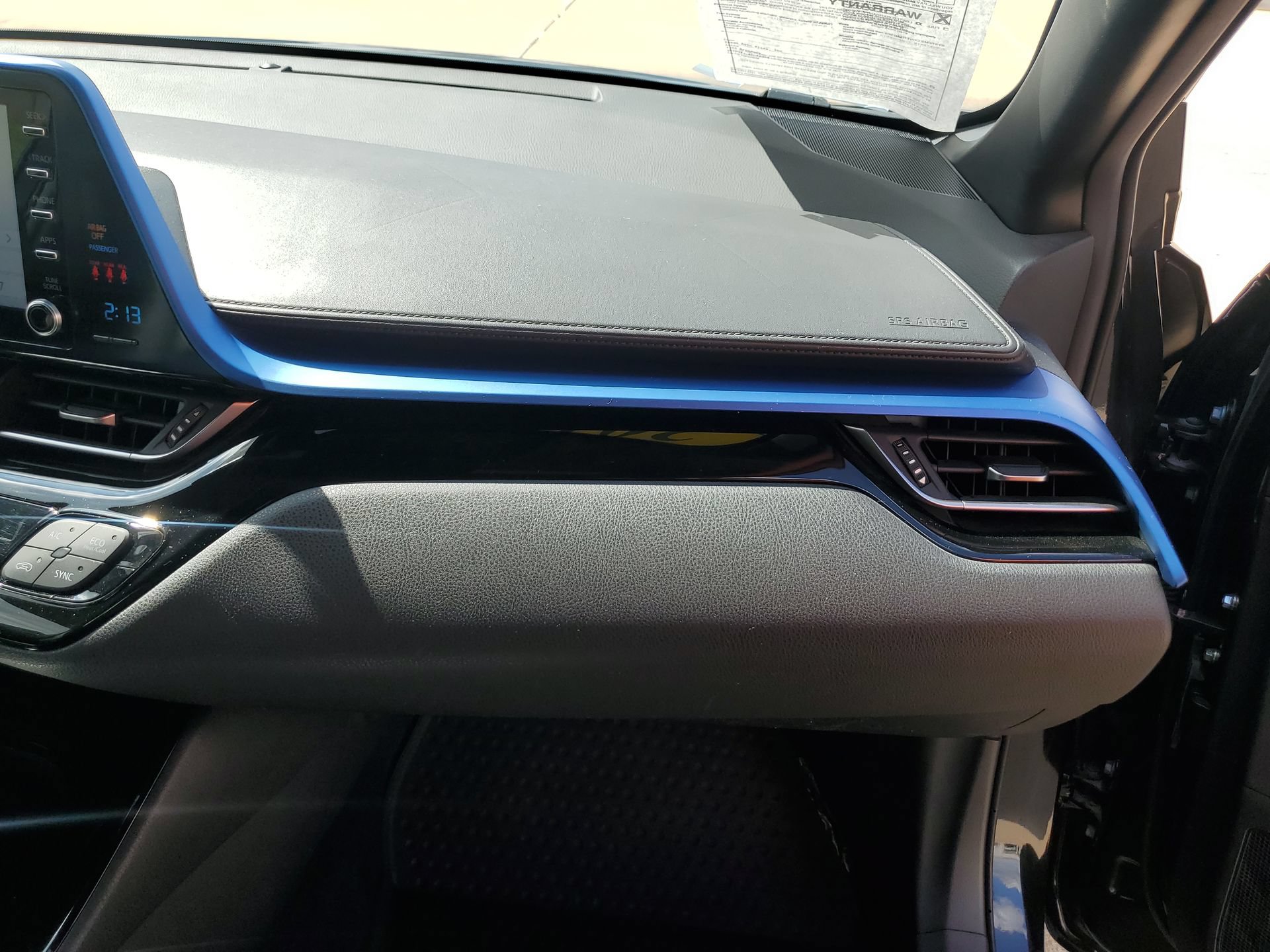 Used 2019 Toyota C-HR XLE FWD image 34