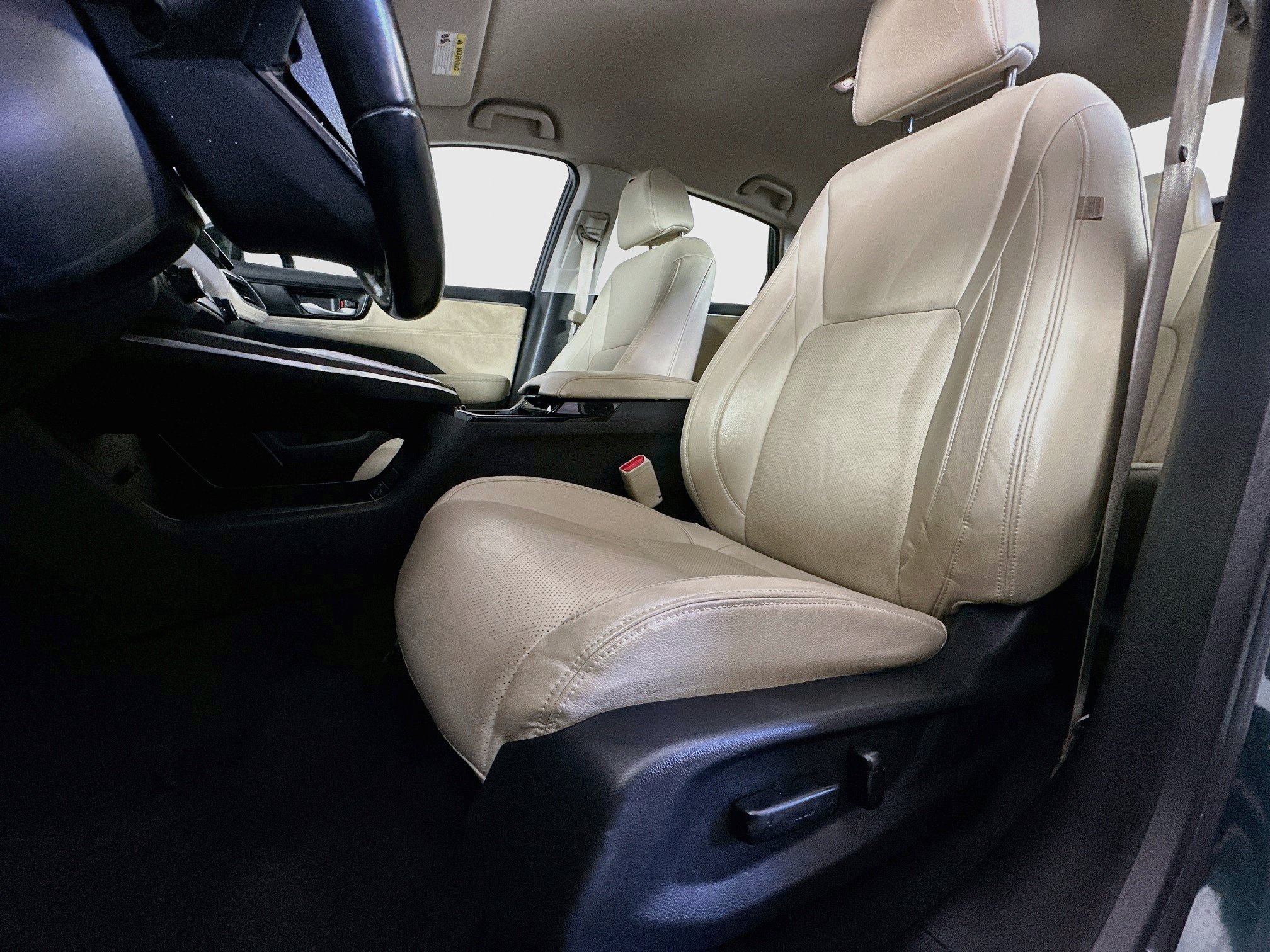 Used 2018 Honda Clarity Touring image 13