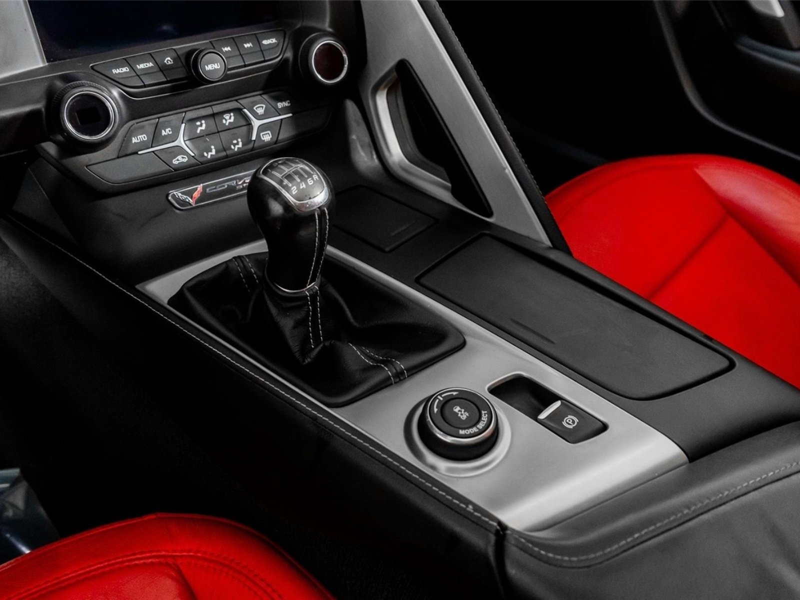 Used 2014 Chevrolet Corvette Stingray Coupe image 32