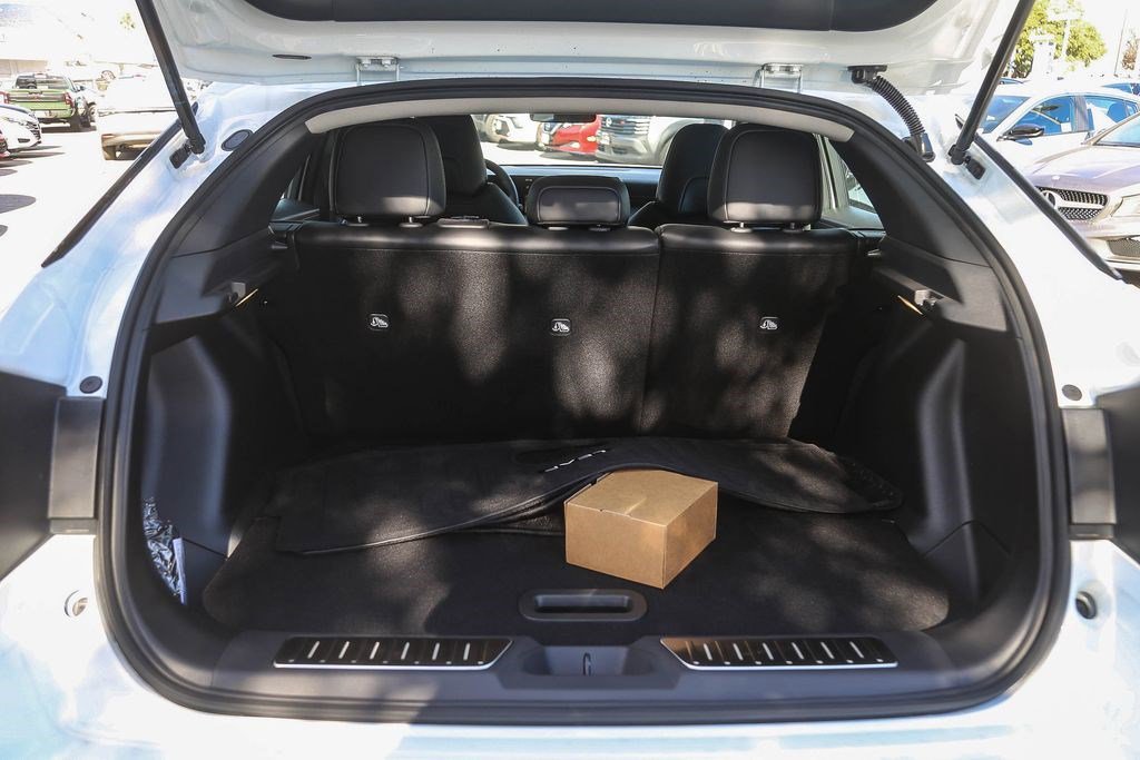 New 2026 Nissan Leaf SV+ w/ Illuminated Package image 12