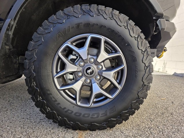 Used 2023 Ford Bronco Badlands image 23