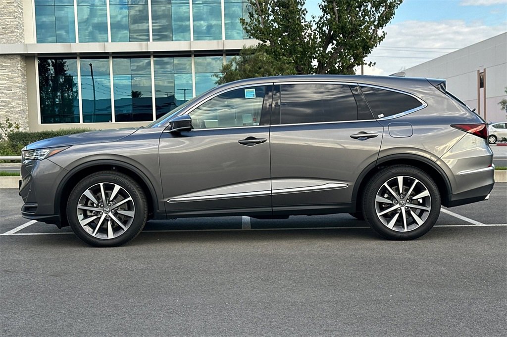 Used 2025 Acura MDX w/ Technology Package image 7