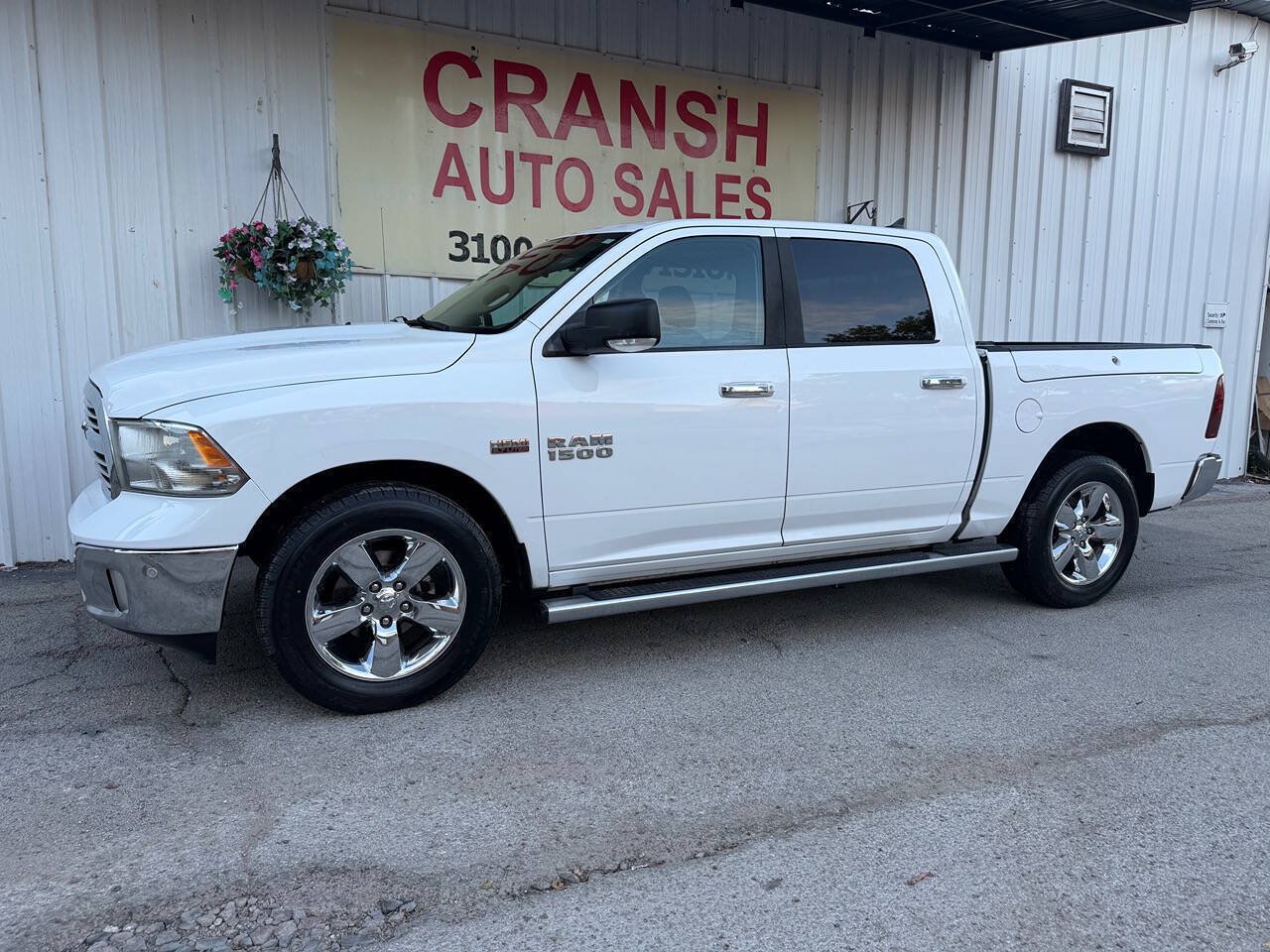 Used 2015 RAM 1500 Lone Star RWD image 9