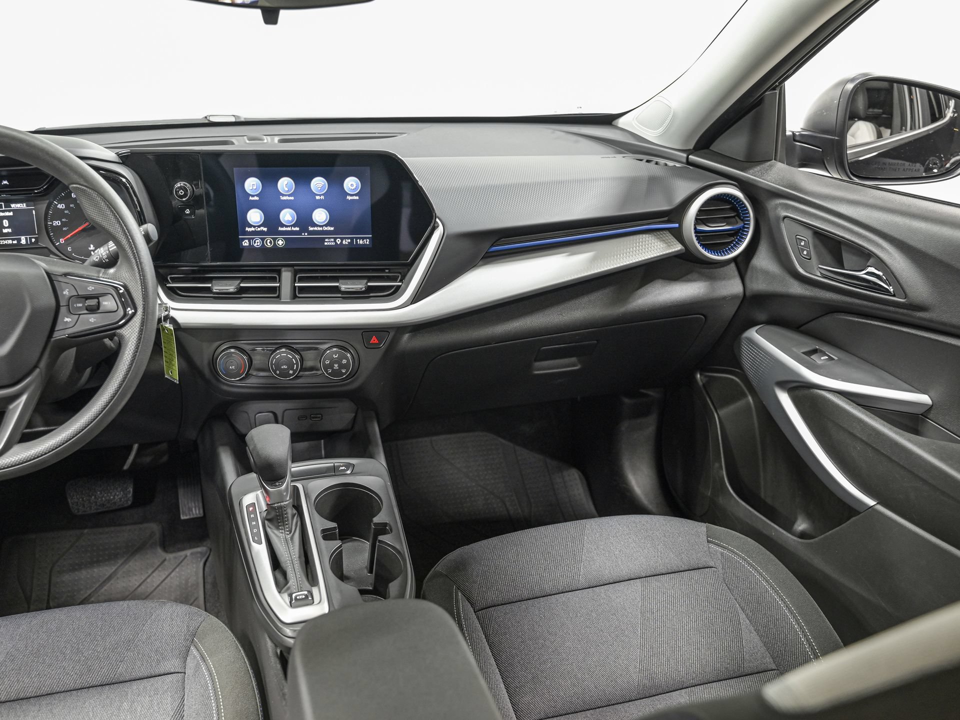 Used 2025 Chevrolet Trax LS FWD image 30