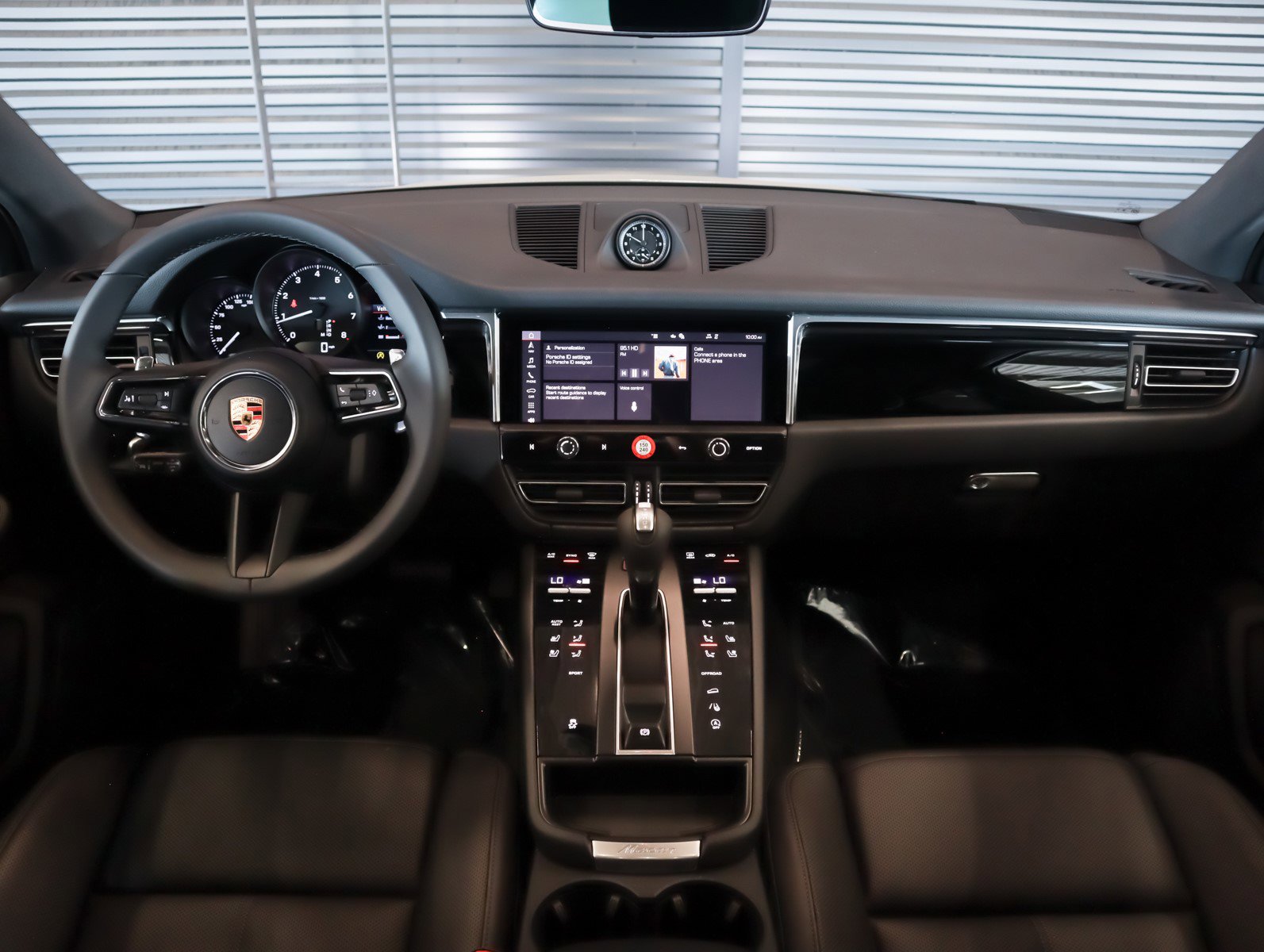 New 2026 Porsche Macan image 14
