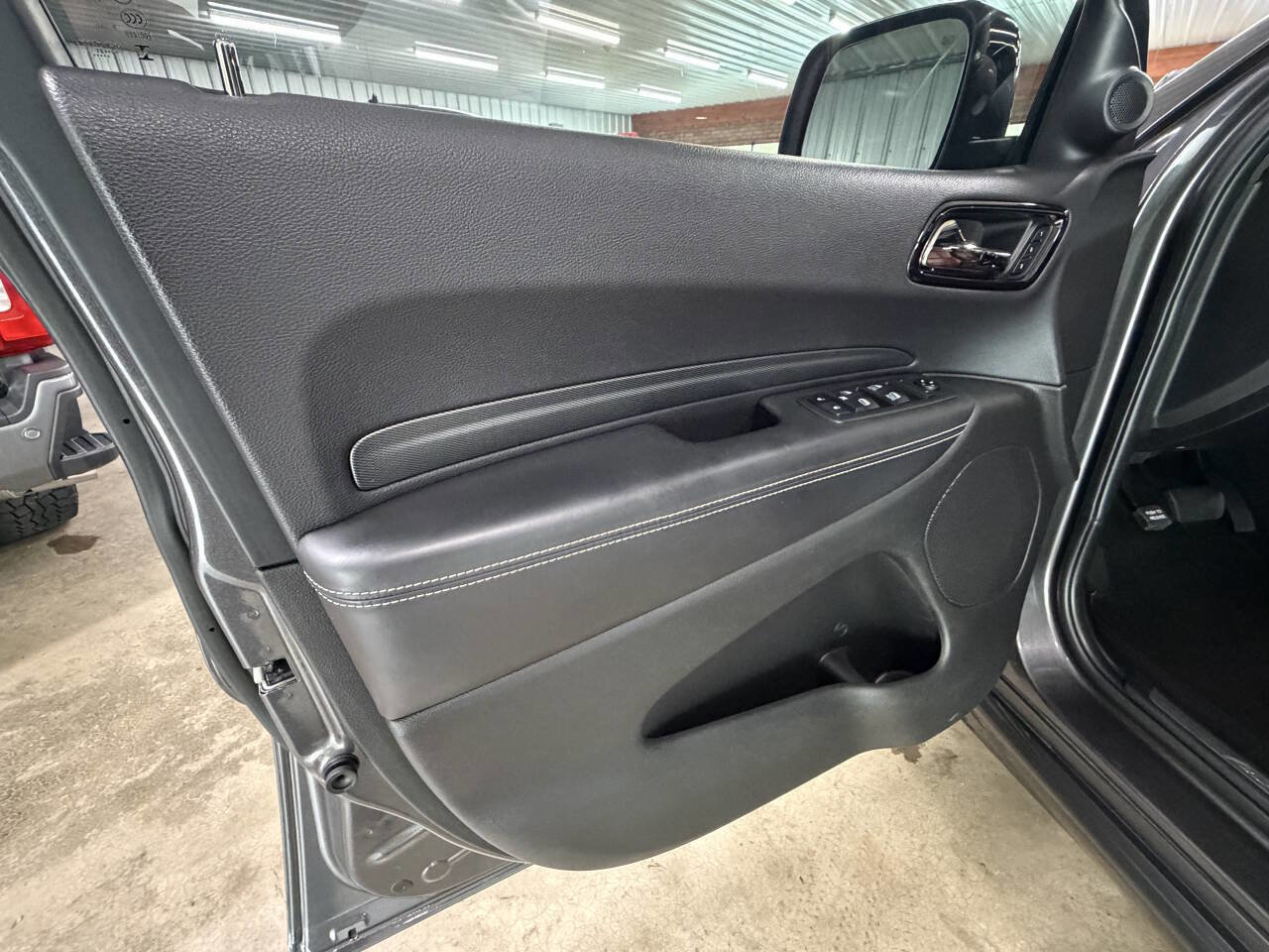 Used 2021 Dodge Durango SRT Hellcat w/ Technology Group AWD/4WD image 38