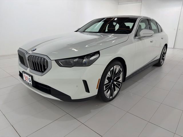 Used 2024 BMW 530i xDrive w/ Premium Package image 1