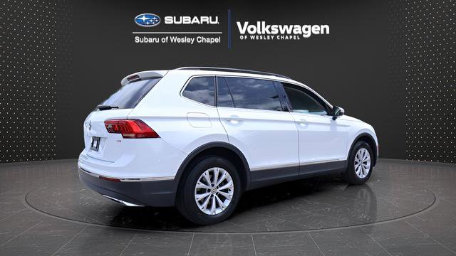 Used 2018 Volkswagen Tiguan SE w/ Panoramic Sunroof Package FWD image 9