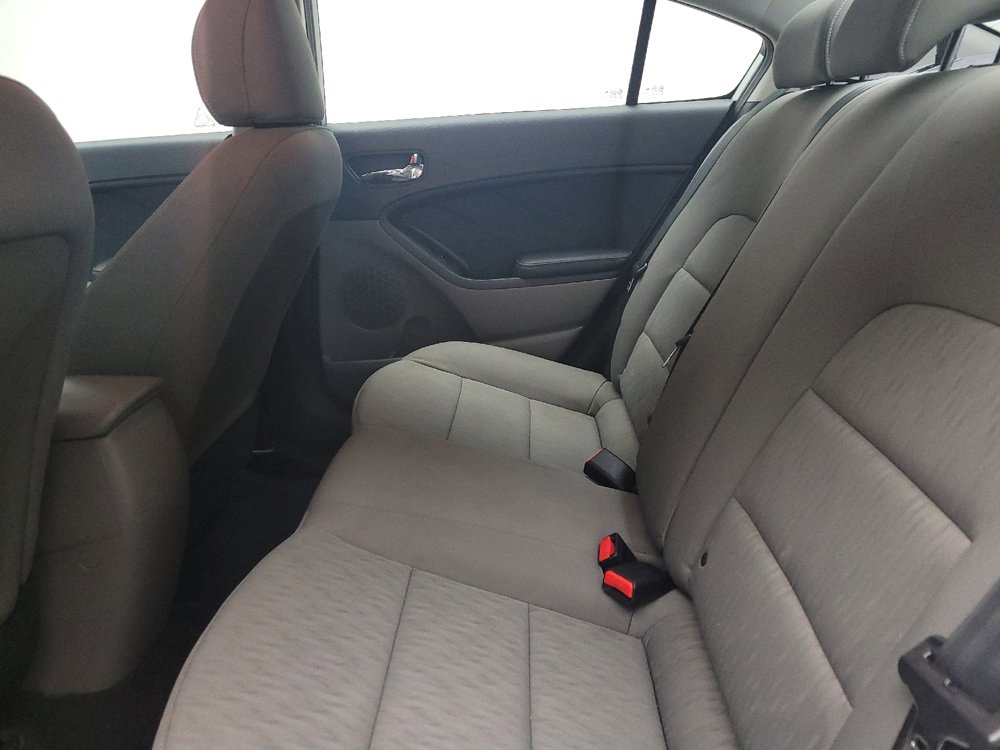 Used 2016 Kia Forte LX image 18