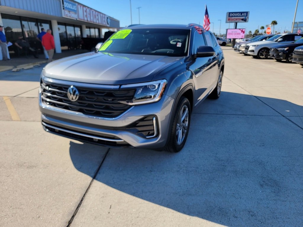 Used 2024 Volkswagen Atlas Cross Sport SEL R-Line