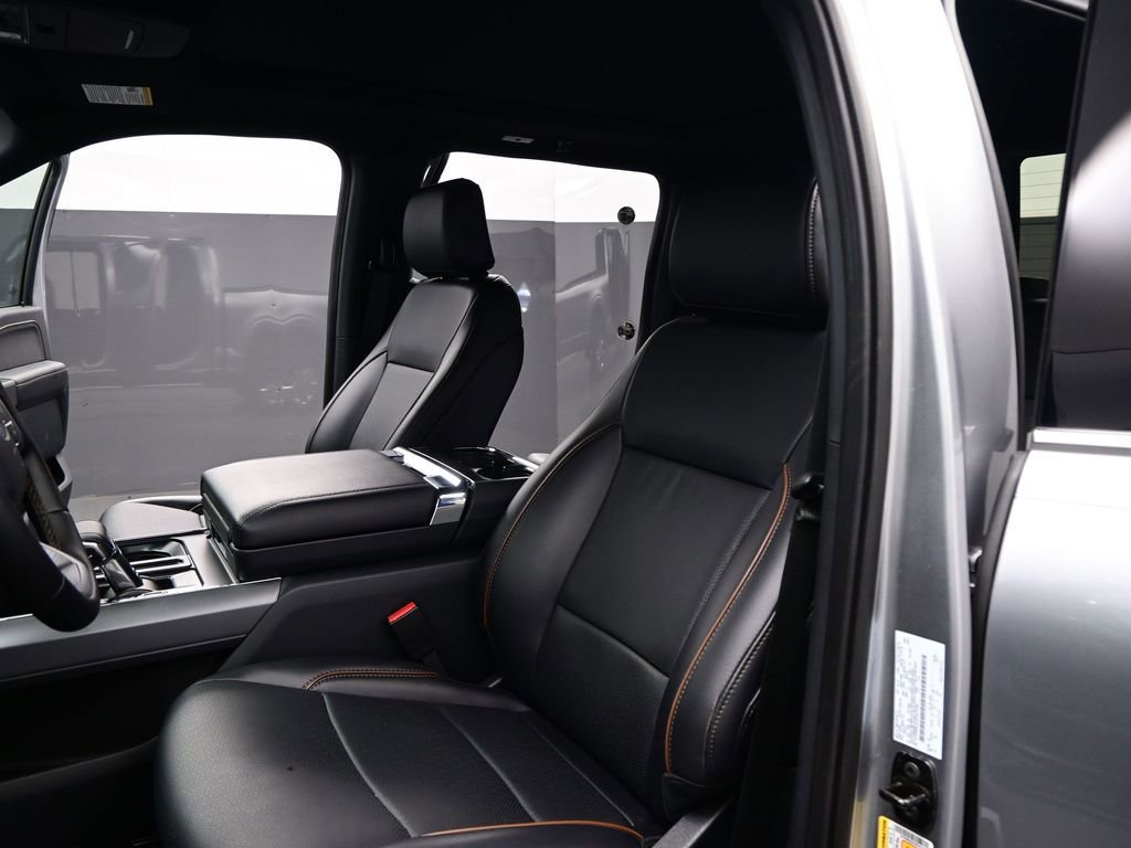 Used 2025 Ford F150 Lariat w/ Equipment Group 501A Mid image 9