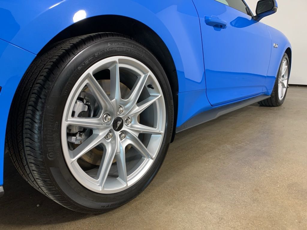 Used 2025 Ford Mustang GT Premium image 9