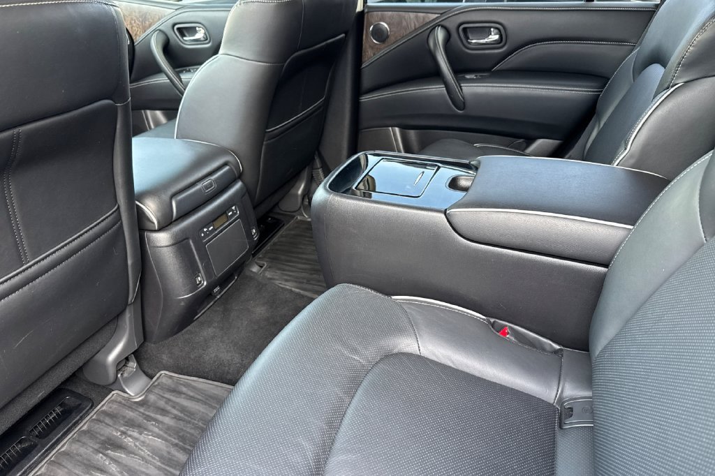Used 2024 INFINITI QX80 Premium Select w/ Cargo Package AWD/4WD image 11