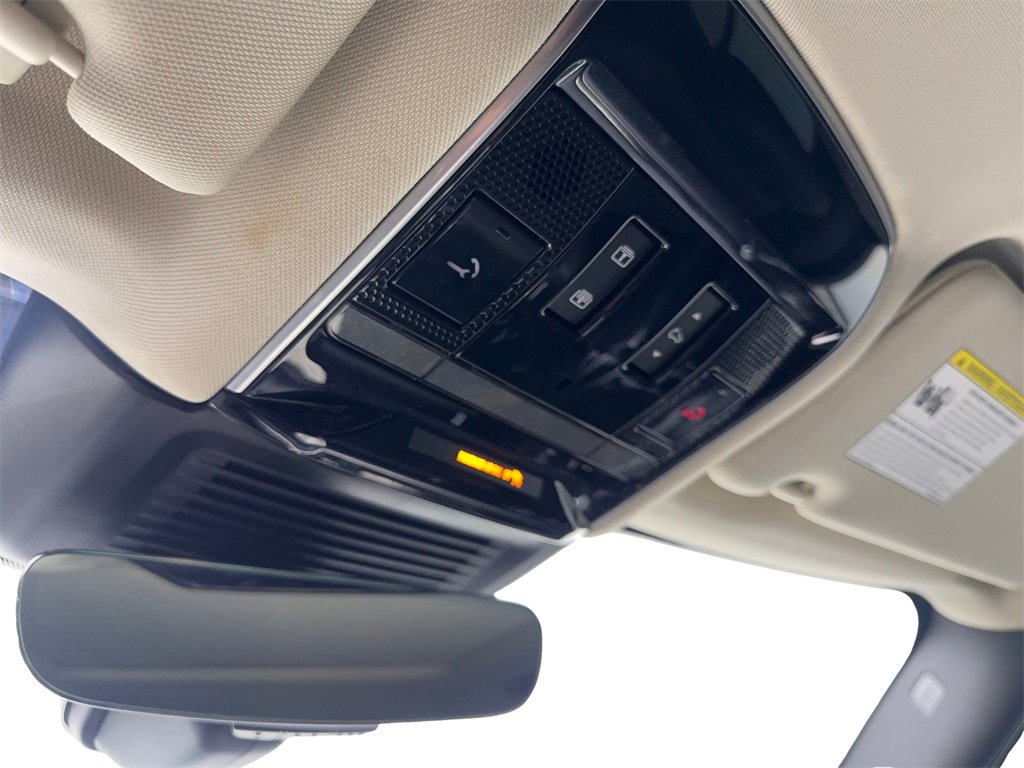 Used 2023 Land Rover Range Rover SE image 73