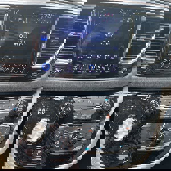 Used 2017 Chrysler Pacifica Touring-L Plus image 19