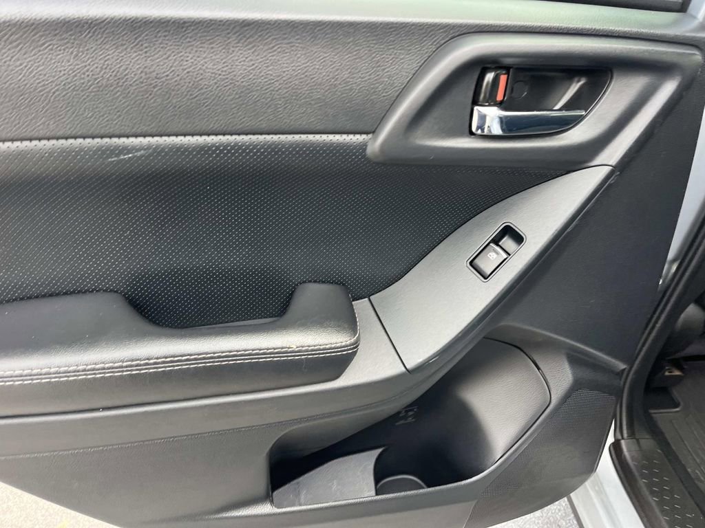 Used 2018 Subaru Forester 2.5i Premium image 19