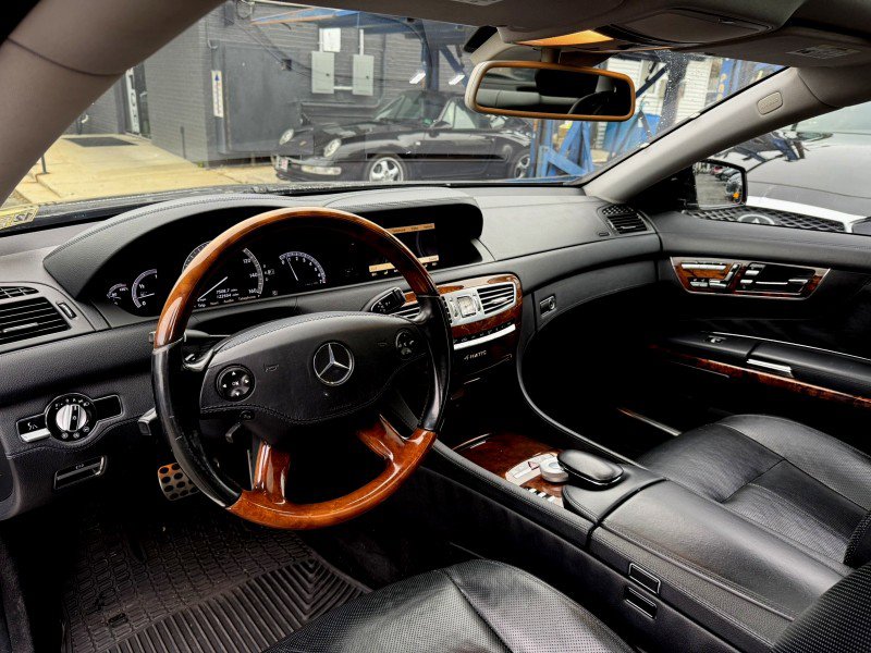 Used 2010 Mercedes-Benz CL 550 4MATIC image 15