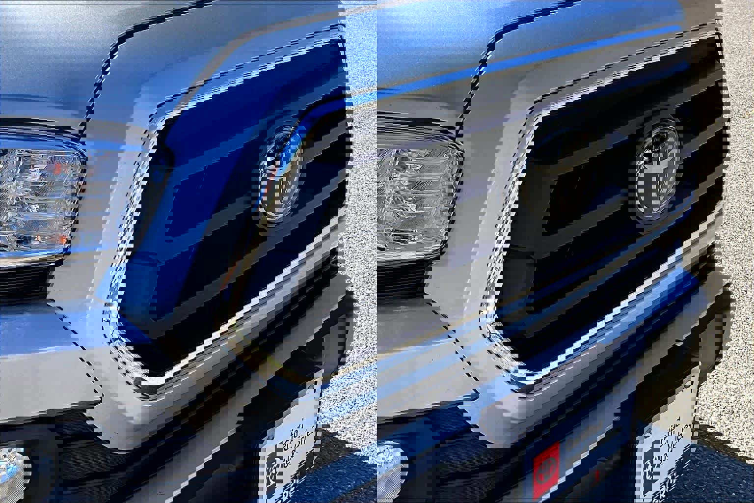 Certified 2023 Toyota Tacoma SR5 w/ Technology Package image 29