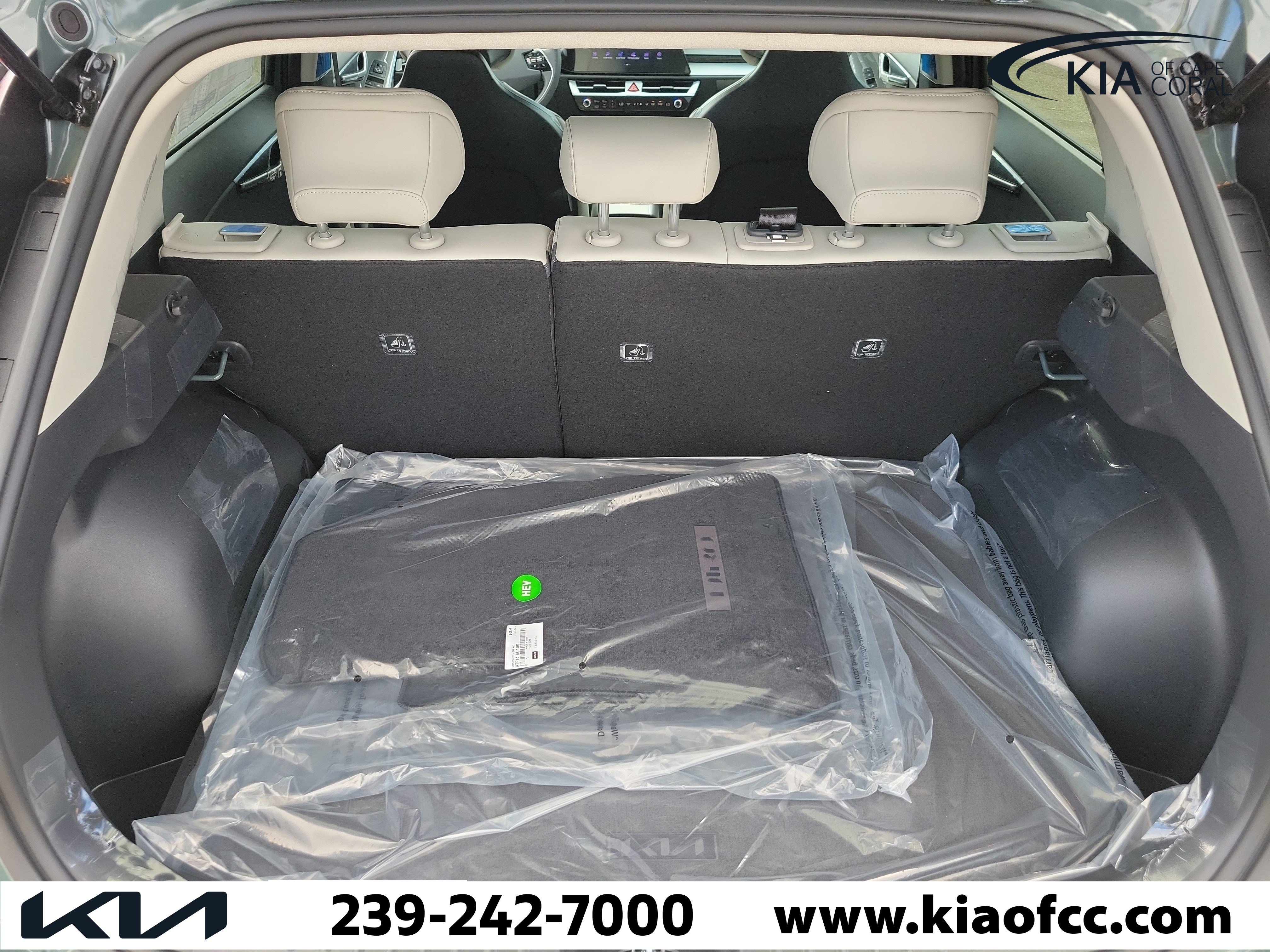 New 2026 Kia Niro EX FWD image 11