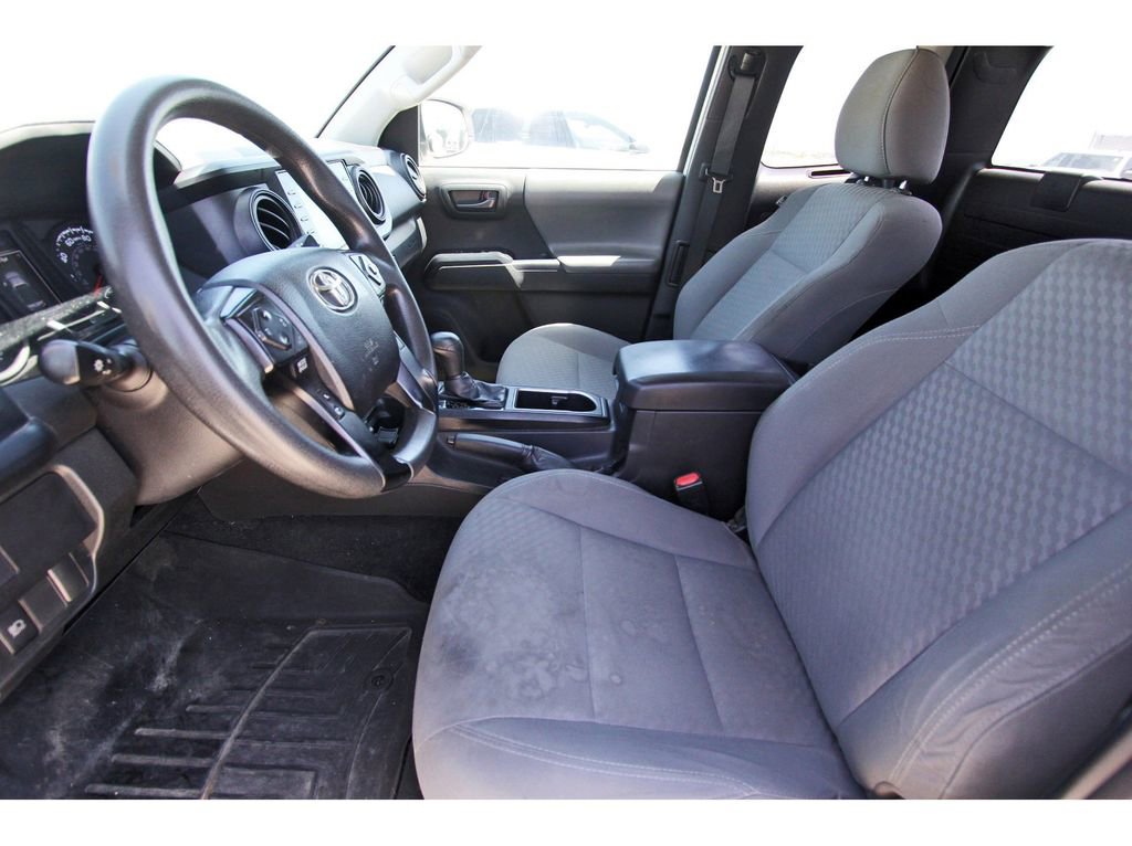 Used 2022 Toyota Tacoma SR AWD/4WD image 6